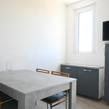 F010 - Torrette Di Fano, Nuovo Trilocale Con Wi-fi, Aria Condizionata E Terrazzo Lägenhet Rom